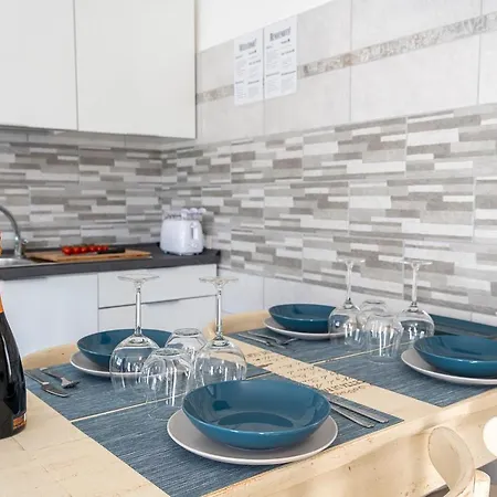 Apartman La Maison Paradiso - Vista Panoramica & Giardino